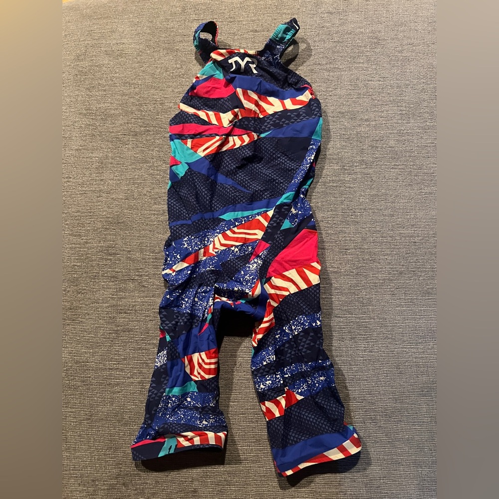 TYR Avictor Swimwear with Black and Multicolor Design